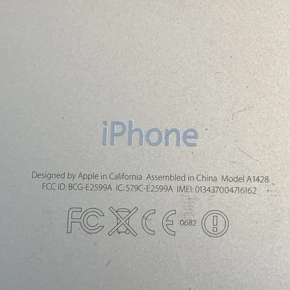 Used iPhone 5 - Picture 3 of 8